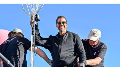 مغامرة مثيرة..  لاعب أمريكي يطير في الهواء لـ 8 الاف متر