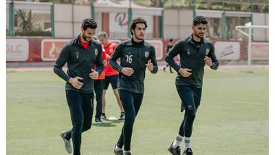 تقسيمة قوية في مران الأهلي.. وتدريبات منفردة للحراس