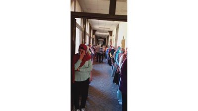 بالتباعد والكمامات.. زحام شديد في اليوم الاخير لتنسيق المرحلة الثانية بمعامل أسيوط (صور)