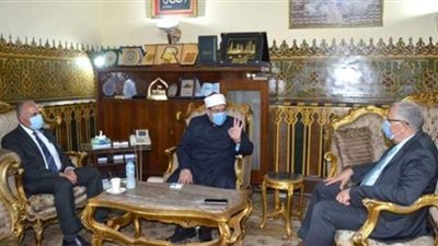 وزير الأوقاف يناقش 5 ملفات مهمة مع وزيري الزراعة والري