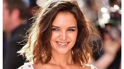 كاتي هولمز في علاقة حب جديدة بعد انفصالها عن جيمي فوكس