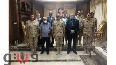 قائد المنطقة الغربية يكرم القافلة التنموية الشاملة لجامعة الإسكندرية