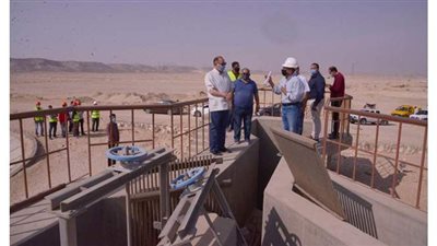 محافظ أسيوط يتفقد مشروع صرف صحي عرب العوامر بتكلفة 280 مليون جنيه