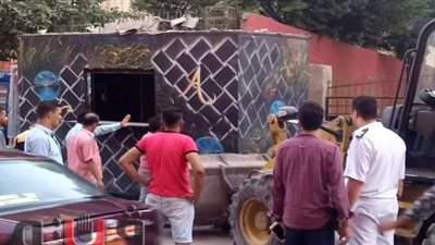 غلق وتشميع 3 محلات مخالفة وإزالة 4 أكشاك غير مرخصة بالشرقية | صور