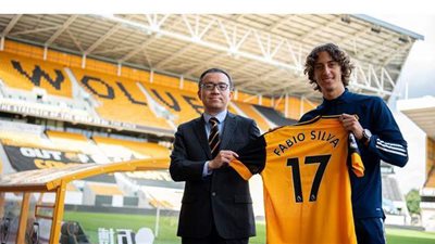 ولفرهامبتون يحطم رقمه القياسي بأغلى صفقة فى تاريخه