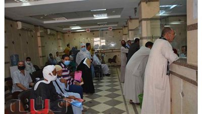 زيادة أجهزة الحاسب الآلي والمقاعد  بأبو قرقاص لاستقبال المتقدمين للتصالح