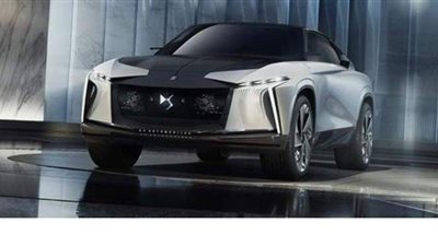 7 Crossback E-Tense بنسخة هجين تعتمد على محرك كهربائي وآخر بنزين