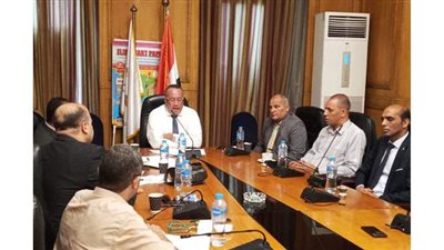 الحرف اليدوية تطلب تخصيص مكان لمشروع أسيوط للسجاد بمعرض تراثنا