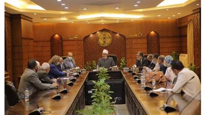 وكيل الأزهر يوقع بروتوكول تعاون مع وزارة الطيران