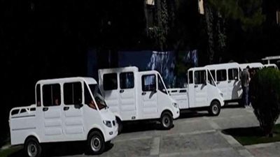 30 سيارة هجين تعمل بالطاقة الشمسية