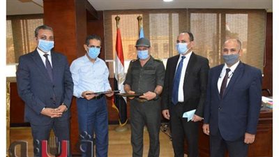 محافظ الغربية يشهد توقيع عقود مشروعات الرصف بالمحلة وزفتى وسمنود