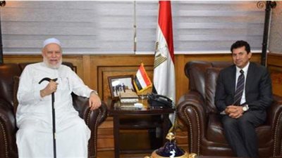 لنشر القيم الإيجابية.. علي جمعة في لقاء مفتوح أونلاين مع الشباب غدا