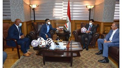 لإنتاج مليون كرة سنويا.. وزير الرياضة يلتقي مسئولي شركة باكستانية