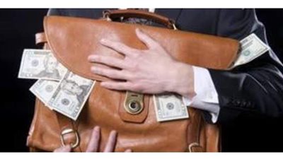 النيابة تطلب التحريات في اتهام موظفين بالنصب على مواطنين بالصف