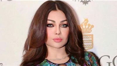 هيفاء وهبي تؤازر الشعب السوداني