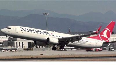 موقع إيطالي يرصد طائرات تركية تنقل مرتزقة لمصراتة