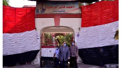 محافظ أسيوط يتفقد اللجان ويناشد المواطنين النزول في انتخابات الإعادة لمجلس الشيوخ