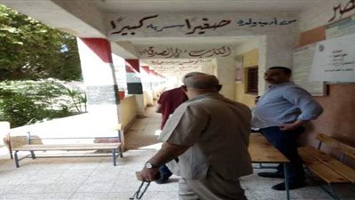 توافد المواطنين للإدلاء بأصواتهم بانتخابات الشيوخ بالقليوبية