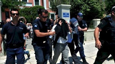 السلطات التركية تعتقل 10 عسكرين بالجيش بسبب جولن