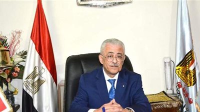 10 قرارات في مؤتمر وزير التربية والتعليم.. 15 طالبا في الفصل والطابور مستمر.. امتحانات الثانوية العامة إلكترونية ويحق للطالب إجراؤها أكثر من مرة لتحسين المستوى.. وتعريب مادة الجيولوجيا