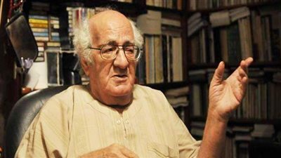 فى ذكرى رحيله الـ 9 .. ماذا قال الأدباء و المثقفون عن خيرى شلبى شيخ الحكائيين؟