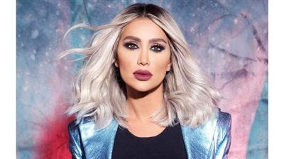 مطرب سوري يداعب مايا دياب: 