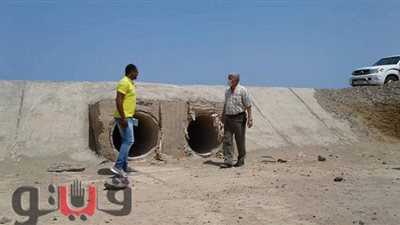 تطهير برابخ مخرات السيول والبحيرات الصناعية بمرسى علم