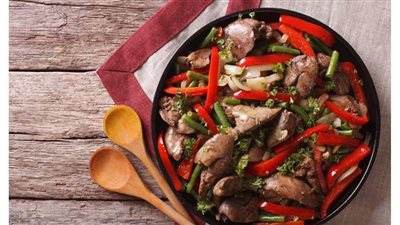 طريقة عمل كبدة الدجاج بالفلفل الملون