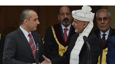 قتل شخصين وأصيب 12 آخرون..  لحظة نجاة نائب رئيس أفغانستان من محاولة اغتيال | فيديو