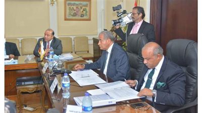 وزير التموين يعلن تأسيس البورصة السلعية.. المصيلحى: تهدف إلى تقليل حلقات تداول السلع وتشجع صغار التجار والمنتجين.. طرح عدد من السلع بالبورصة أول العام.. و اختيار  