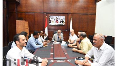 غرفة العمليات بقنا: لم نرصد أى مشكلات تعرقل العملية الانتخابية| صور