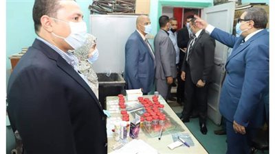 سعفان يتفقد أعمال لجنة الكشف عن تعاطي المخدرات بين العاملين