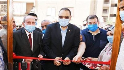 على أنغام المزمار والطبل البلدي.. محافظ الشرقية يفتتح لوحة كهرباء بُردين | صور