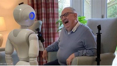 بريطانيا تستعين بروبوت لتخفيف اضطرابات البشر العقلية