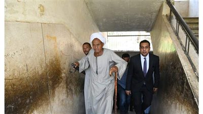 نائب محافظ قنا يتفقد سير العملية الانتخابية بجولة الإعادة لانتخابات مجلس الشيوخ 2020 |صور