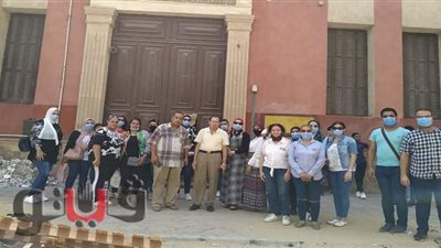 مدرستا اليونانية وسان جورج ببورسعيد تخصصان وسائل مواصلات لنقل العاملين  لمقراتهم الانتخابية | صور