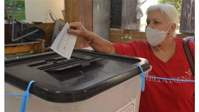 استمرار توافد الناخبين على لجان إعادة انتخابات مجلس الشيوخ بالهرم