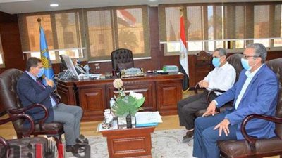 محافظ الغربية يستقبل رئيس مجلس إدارة شركة مصر للغزل والنسيج