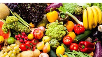 أسعار الخضروات والفاكهة بالأسواق اليوم الخميس | فيديو