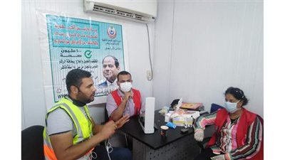 عيادة متنقلة لفحص العاملين بالمشروعات القومية بالمنصورة الجديدة