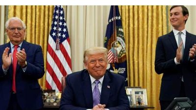 ترامب يحتفي بترشيحه  لجائزة 