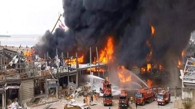 الجيش اللبناني يستعين بطائرات عسكرية للسيطرة على حريق مرفأ بيروت  الجديد