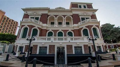 تفاصيل  افتتاح معرض 