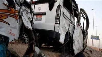 مصرع شخص وإصابة 17 آخرين في حادث تصادم سيارتين علي الطريق الحر بطوخ