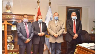 محافظ أسيوط يبحث مع نائب رئيس جامعة الأزهر التعاون ودعم المشروعات القومية