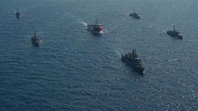 ماكرون يطالب تركيا باحترام سيادة الدول في شرق المتوسط