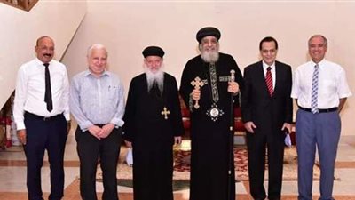 البابا تواضروس يستقبل مجلس كنيسة مارجرجس هليوبوليس