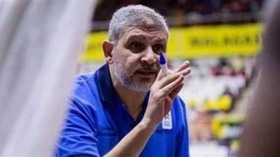 الأهلي يبحث إقالة أشرف توفيق المدير الفني لفريق كرة السلة
