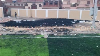 بالصور.. تدمير ملعب النجيل الصناعي بقرية «صفط الحنا» بالشرقية