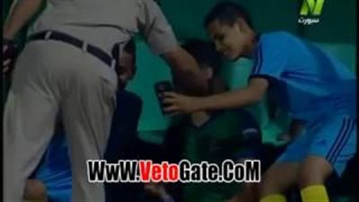 بالفيديو.. «سيلفي» أحمد الشيخ مع الناشئين عقب تألقه أمام المقاولون